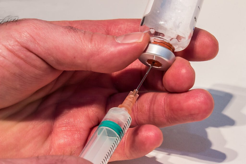 syringe, needle, disposable syringe